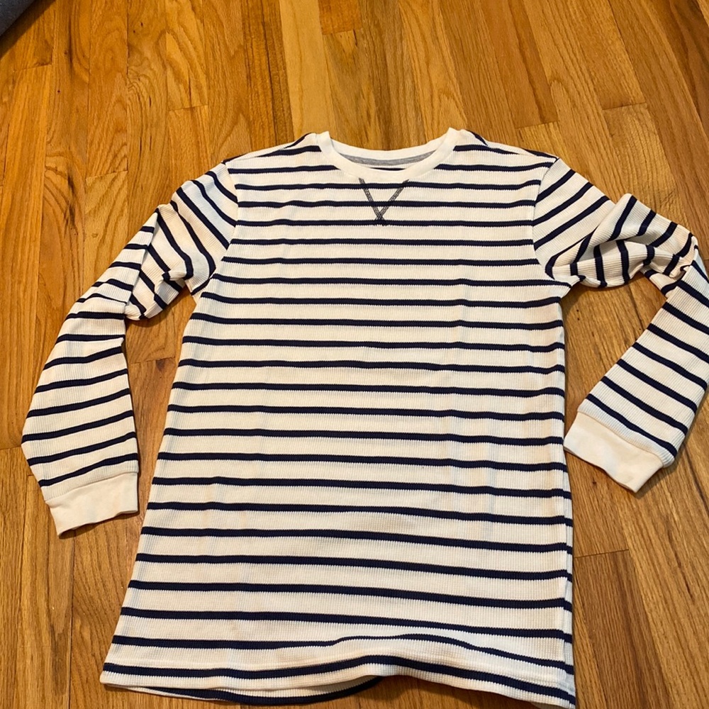 NWOT Old Navy sz 18/xxl boys striped shirt in cream and navy.